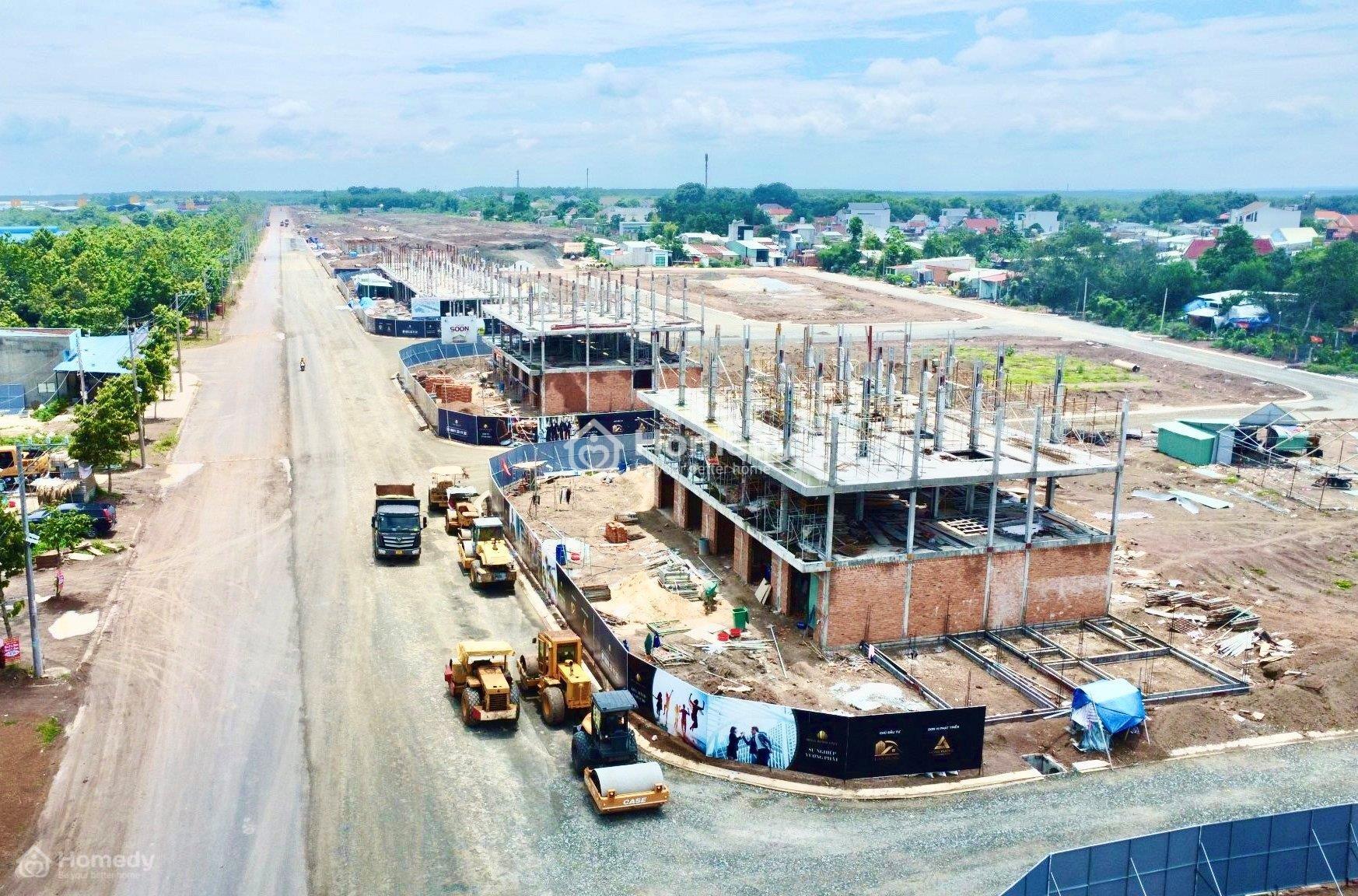 Tiến độ Mega Royal City